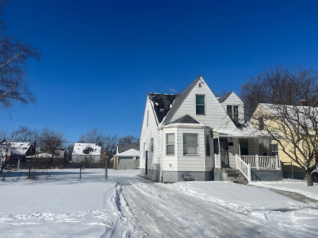 view of front of property featuring a porch