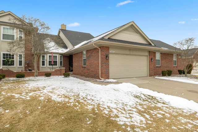 view of front of property featuring a garage