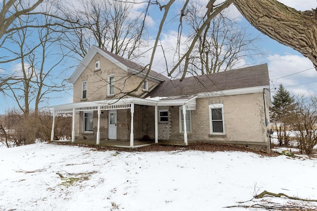 view of front facade featuring covered porch