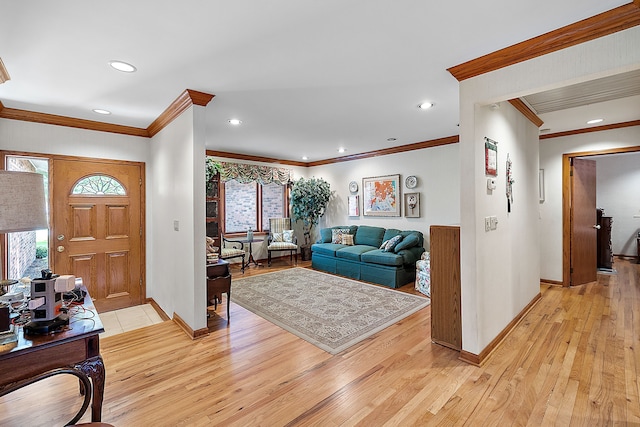 living area with light wood-type flooring, crown molding, baseboards, and recessed lighting