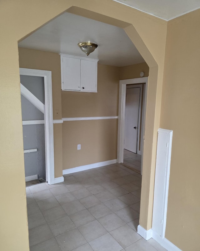 20529 Irvington St, Highland Park, MI 48203 - unfurnished room with baseboards and light tile patterned floors