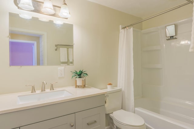 full bathroom with toilet, vanity, and shower / bathtub combination with curtain