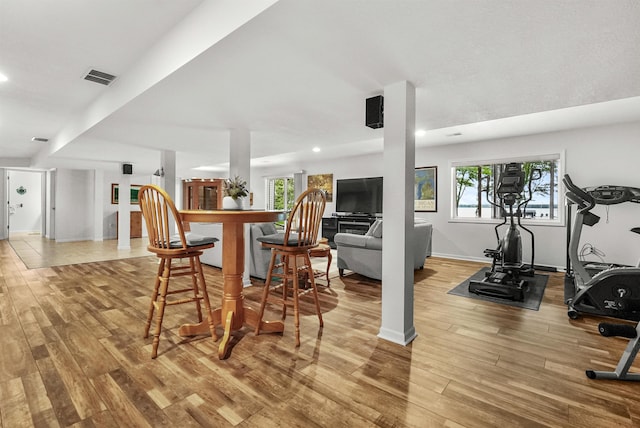 11246 Kings Pt, Alanson, MI 49706