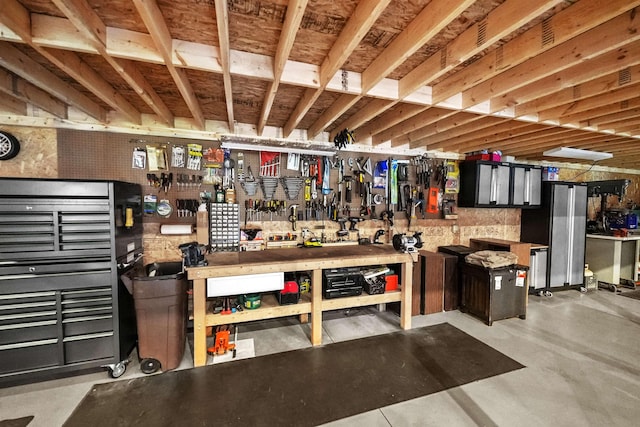 11246 Kings Pt, Alanson, MI 49706