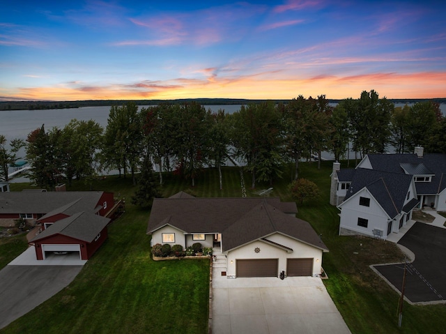 11246 Kings Pt, Alanson, MI 49706