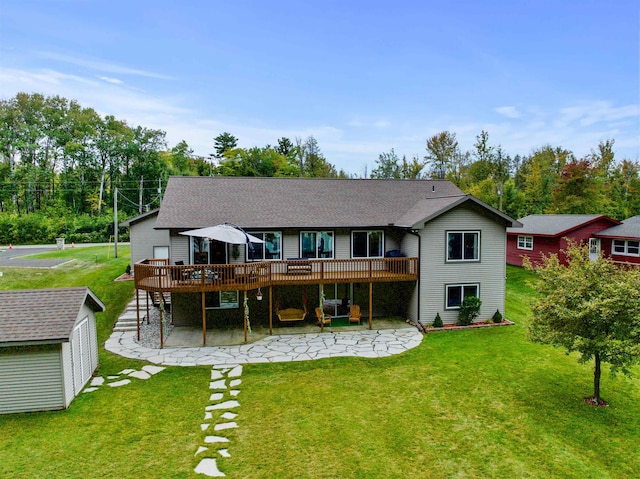 11246 Kings Pt, Alanson, MI 49706