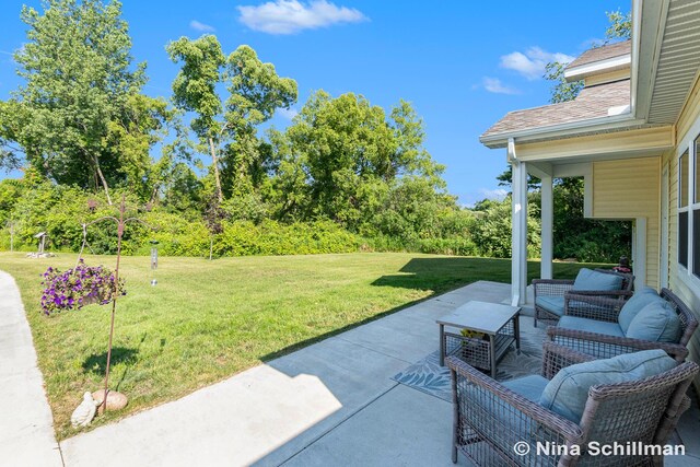 834 N Michigan St, Fremont, MI 49412 - view of patio / terrace