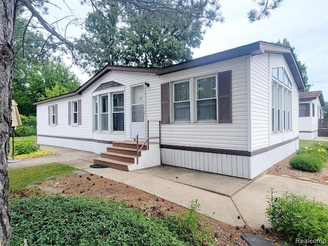 view of manufactured / mobile home