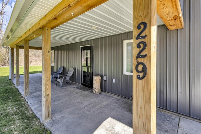 229 S Sutton Rd, Jackson, MI 49203 - view of patio