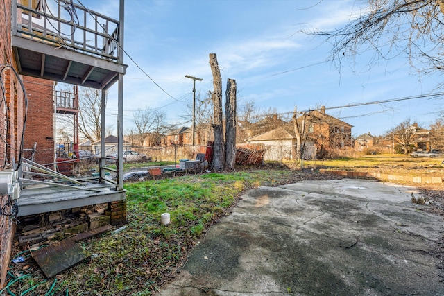 view of yard with a patio