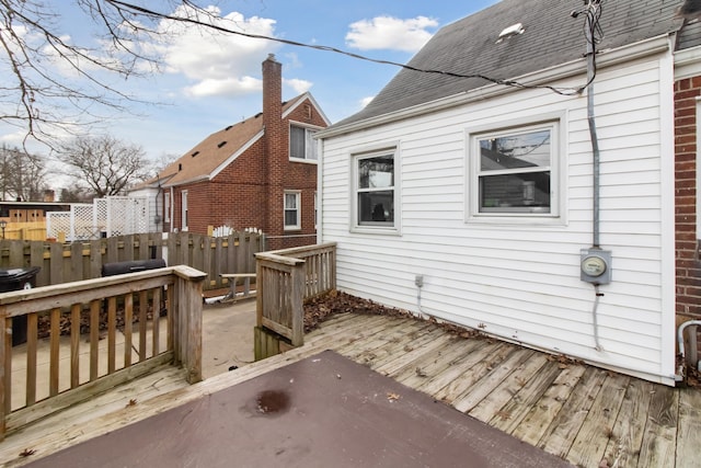 deck featuring fence