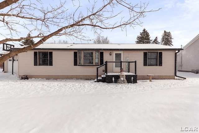 view of front of home featuring a garage