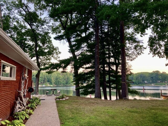 7836 W Perch Lake Dr, Lake, MI 48632