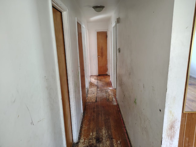 18401 Justine St, Detroit, MI 48234 - hallway featuring hardwood / wood-style floors