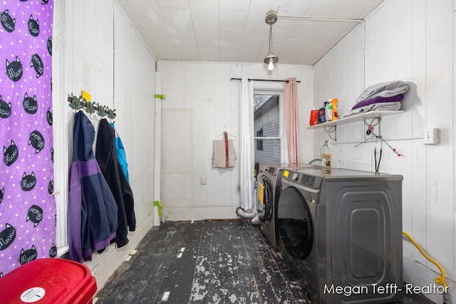 laundry room featuring laundry area and washer and dryer