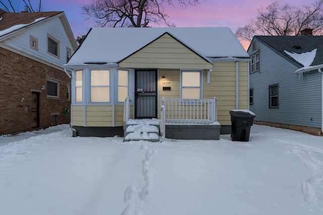 view of front of property