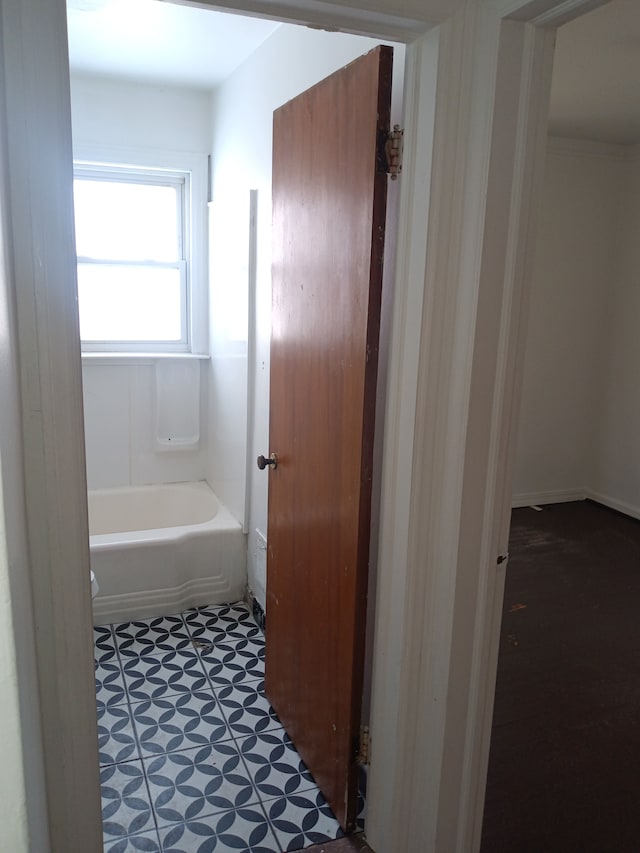 bathroom with a bathtub