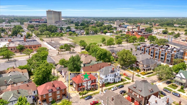 drone / aerial view featuring a residential view