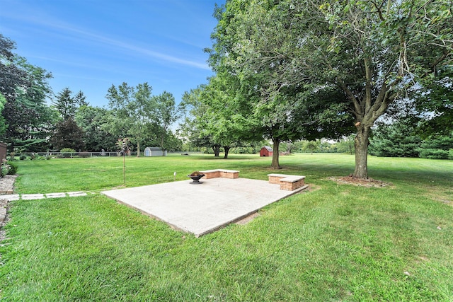 view of yard with a patio area