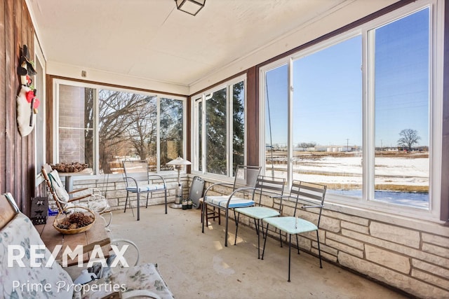 view of unfurnished sunroom