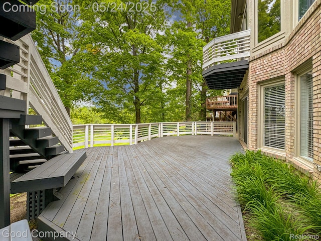 28036 Hickory Cir, Farmington Hills, MI 48331 - wooden terrace featuring stairs