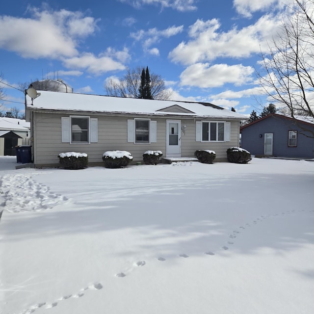 view of front of property