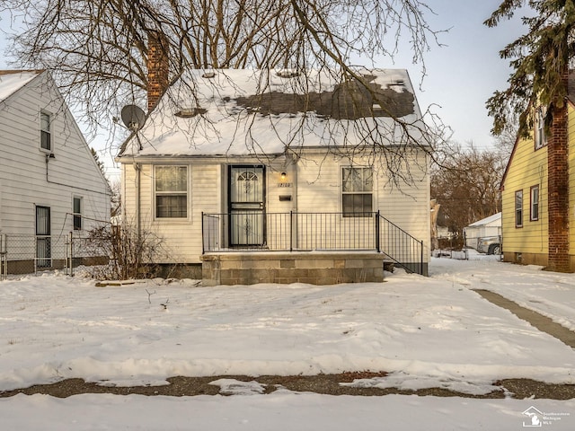 view of front of property