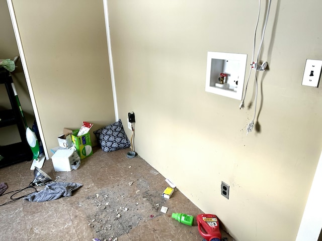 clothes washing area with washer hookup and electric dryer hookup