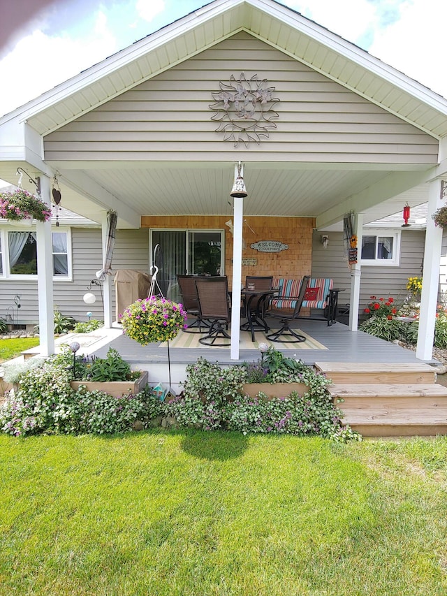 view of patio / terrace featuring covered porch