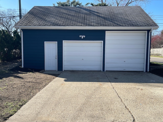 view of detached garage