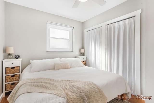 bedroom featuring a ceiling fan