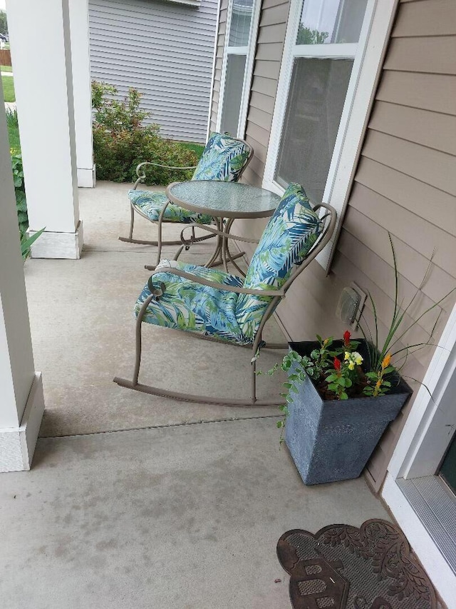 balcony featuring a patio