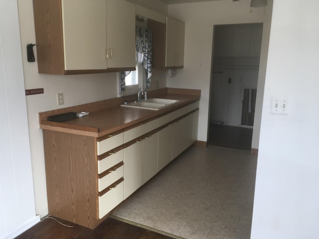 kitchen featuring a sink