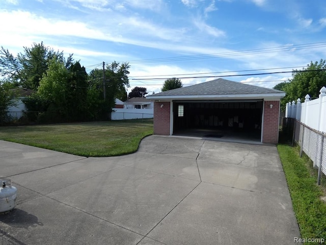 detached garage with fence