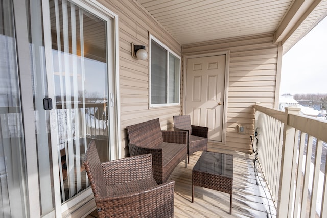 806 Brandon Ave, Pontiac, MI 48340 - view of balcony