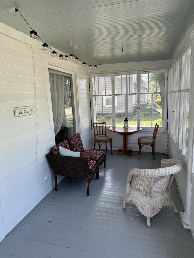 view of sunroom / solarium