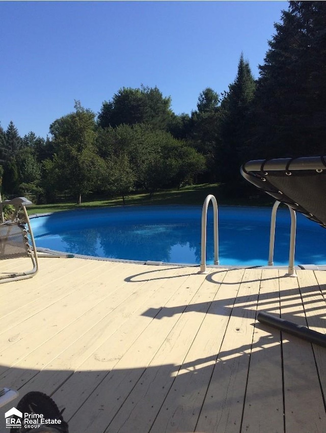 view of outdoor pool