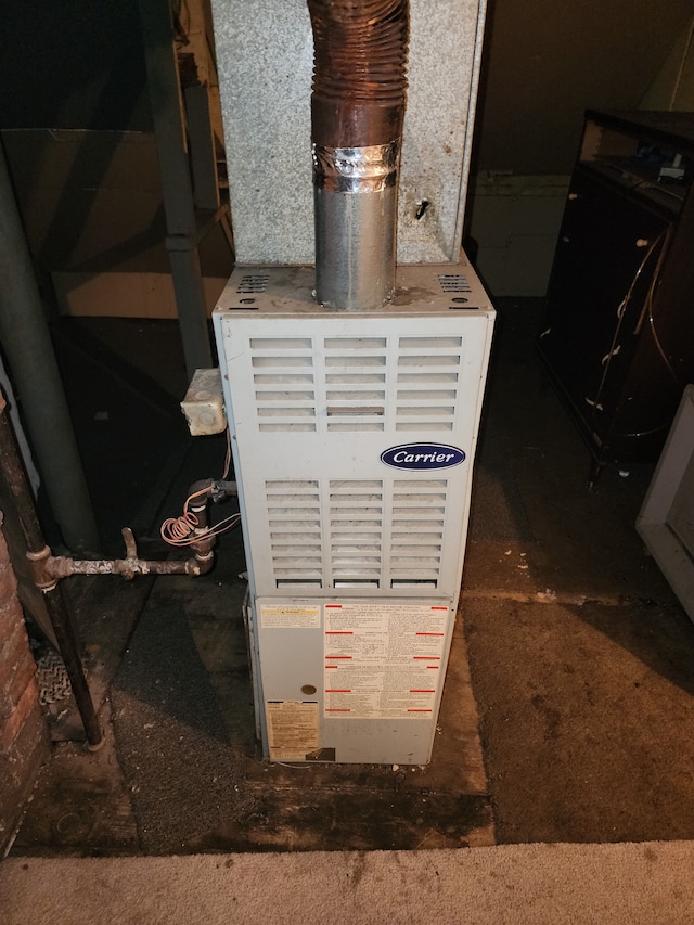 2124 E Forest Ave, Detroit, MI 48207 - utilities featuring heating unit