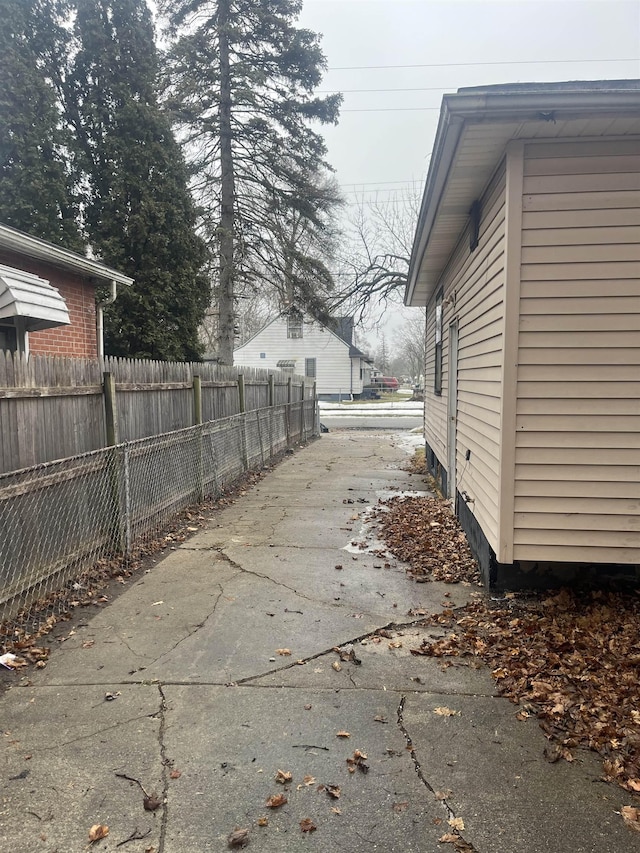 1318 Mott Ave, Flint, MI 48505 - photo 6