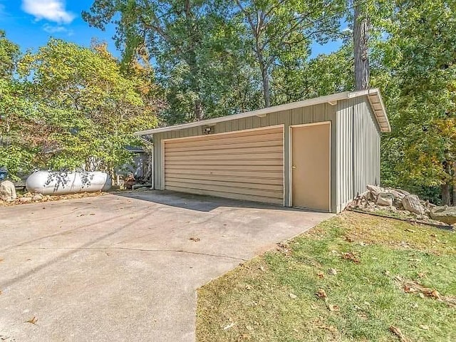 view of outbuilding featuring an outdoor structure