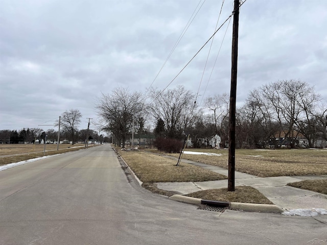 2421 Oakwood Ave, Saginaw, MI 48601