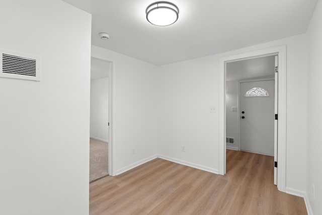 27734 Lasslett St, Roseville, MI 48066 - unfurnished room featuring light wood-type flooring, visible vents, and baseboards