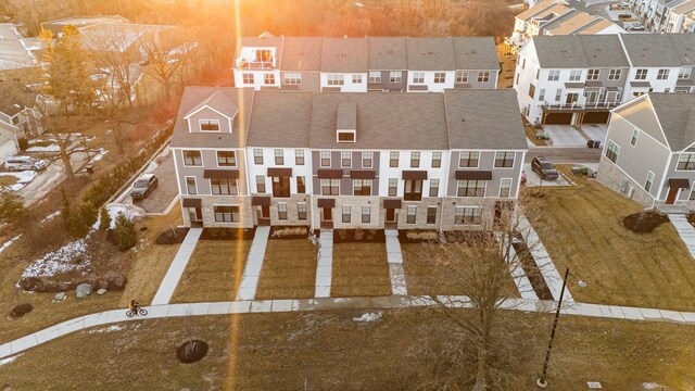 birds eye view of property featuring a residential view