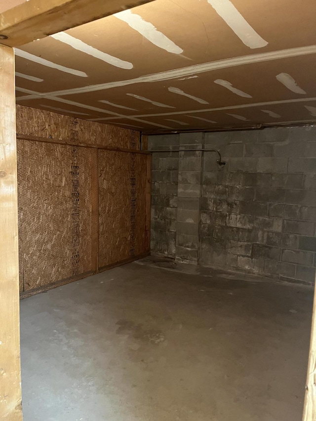 view of unfinished basement