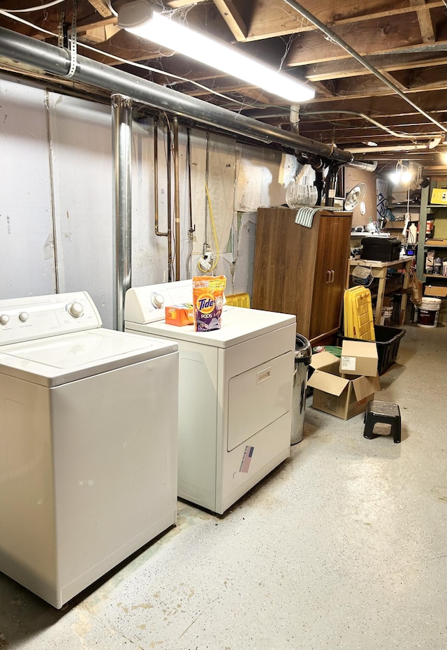 laundry room featuring laundry area and washing machine and dryer