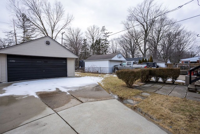 view of detached garage