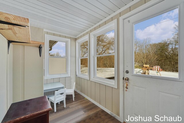 view of sunroom / solarium