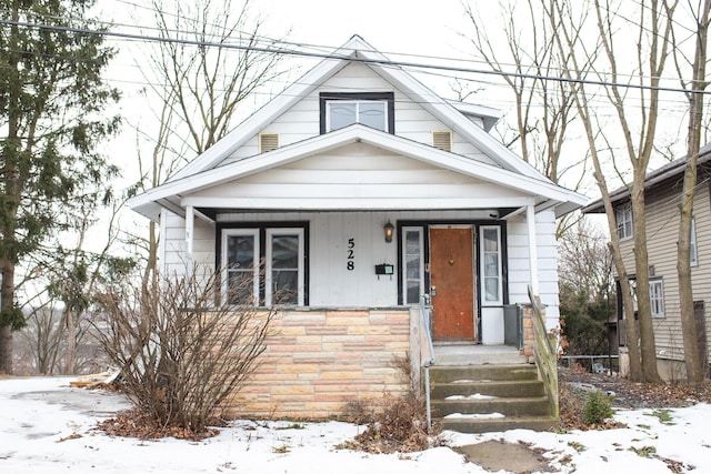 bungalow featuring covered porch