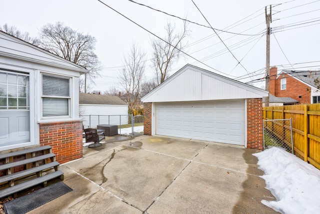 detached garage with fence