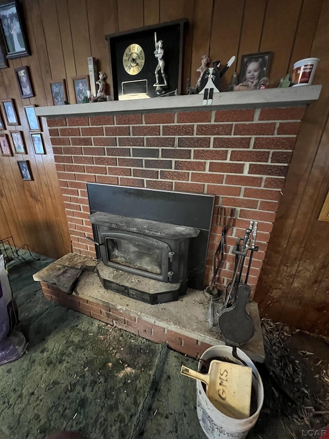 interior details with wooden walls